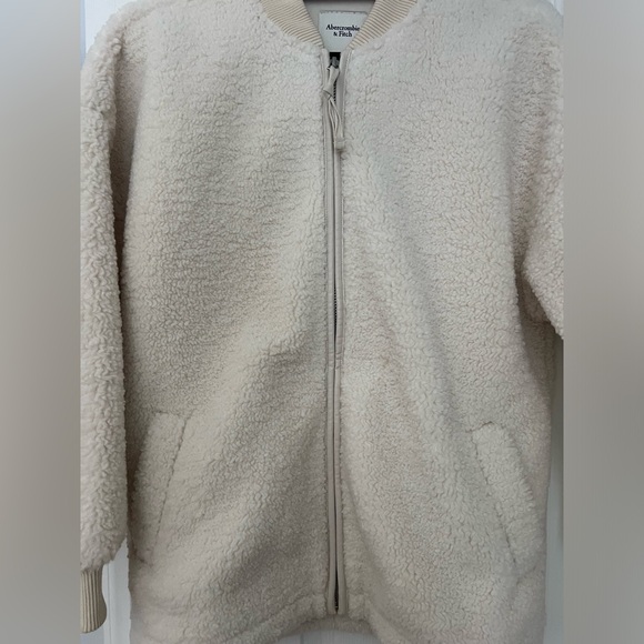Abercrombie Oversized Sherpa Bomber Jacket - Picture 4 of 9